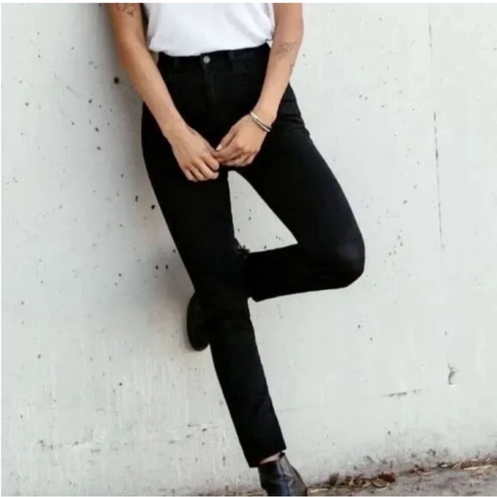 Imogene +Willie Women’s size 27 Indigo Dark Blue Skinny Stretch Jeans